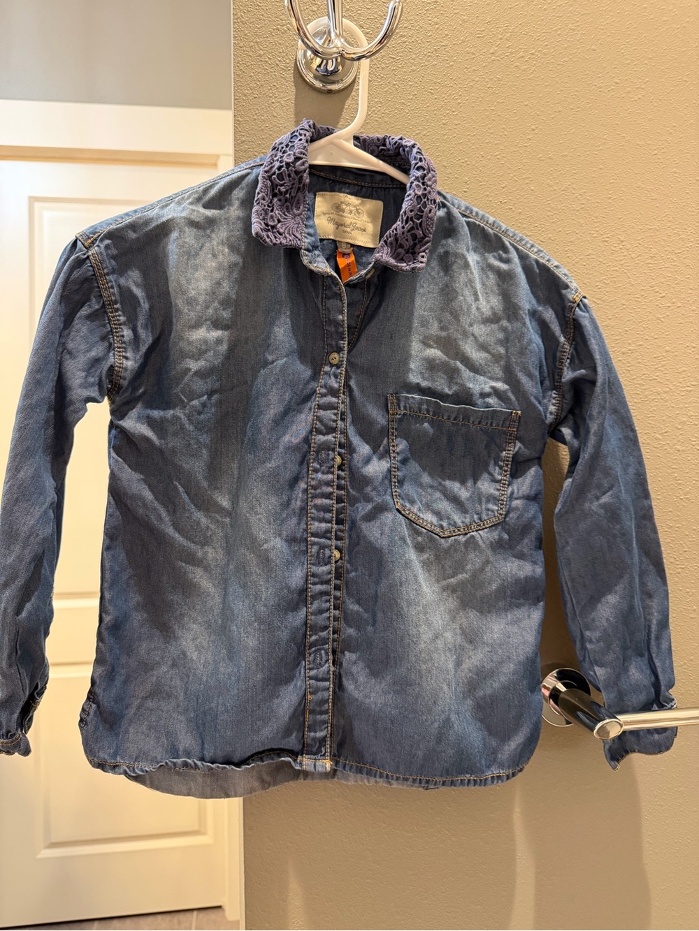 Kids size 8 Mayoral Blue Denim Button-Down Shirt with Patterned Collar